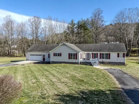 172 Eden Acres Drive Andrews NC 28901