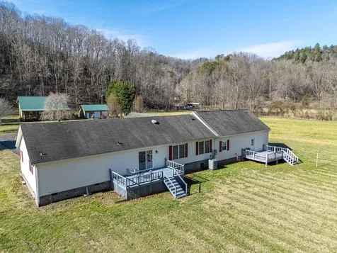 172 Eden Acres Drive Andrews NC 28901