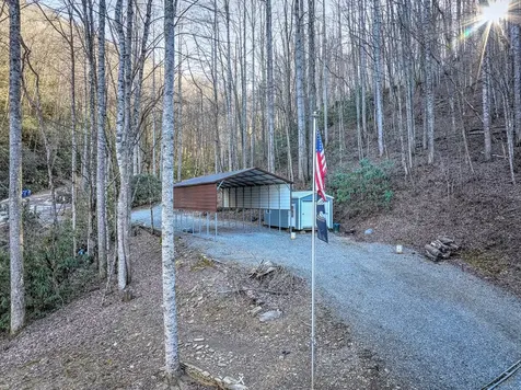 390 Camp Branch Whittier NC 28789