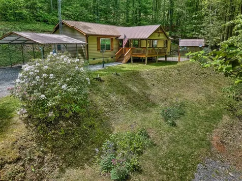 390 Camp Branch Whittier NC 28789