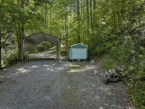 390 Camp Branch Whittier NC 28789