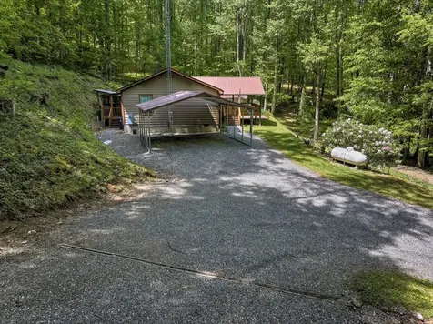 390 Camp Branch Whittier NC 28789