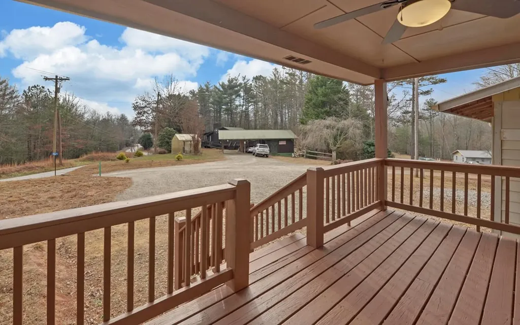 16 Bell Lane Morganton GA 30560