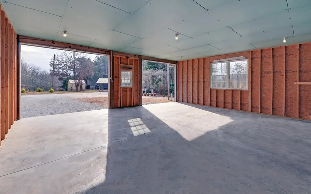 16 Bell Lane Morganton GA 30560