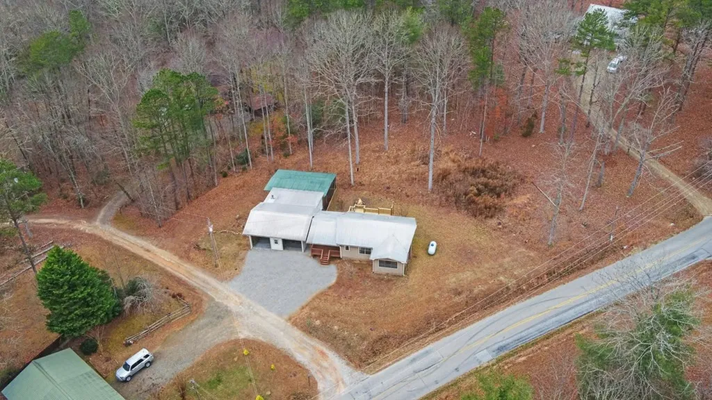 16 Bell Lane Morganton GA 30560