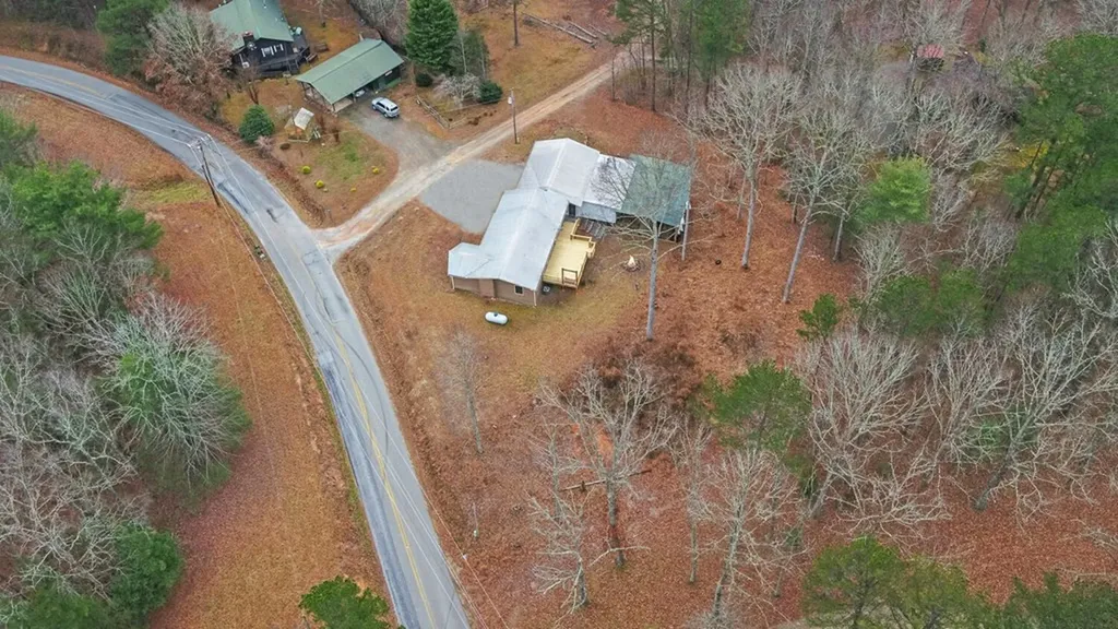16 Bell Lane Morganton GA 30560