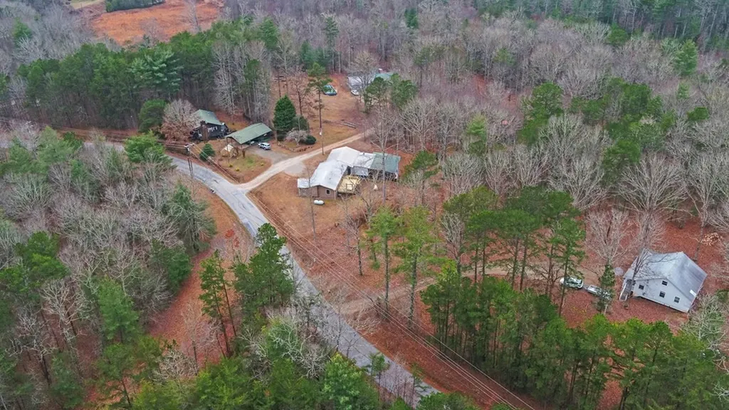 16 Bell Lane Morganton GA 30560