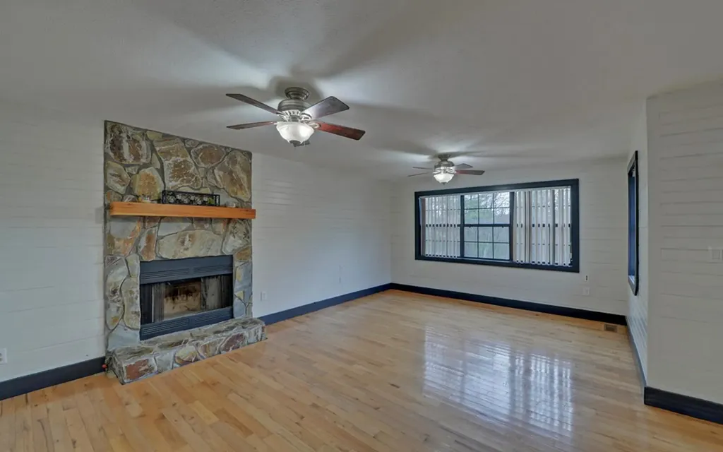 16 Bell Lane Morganton GA 30560