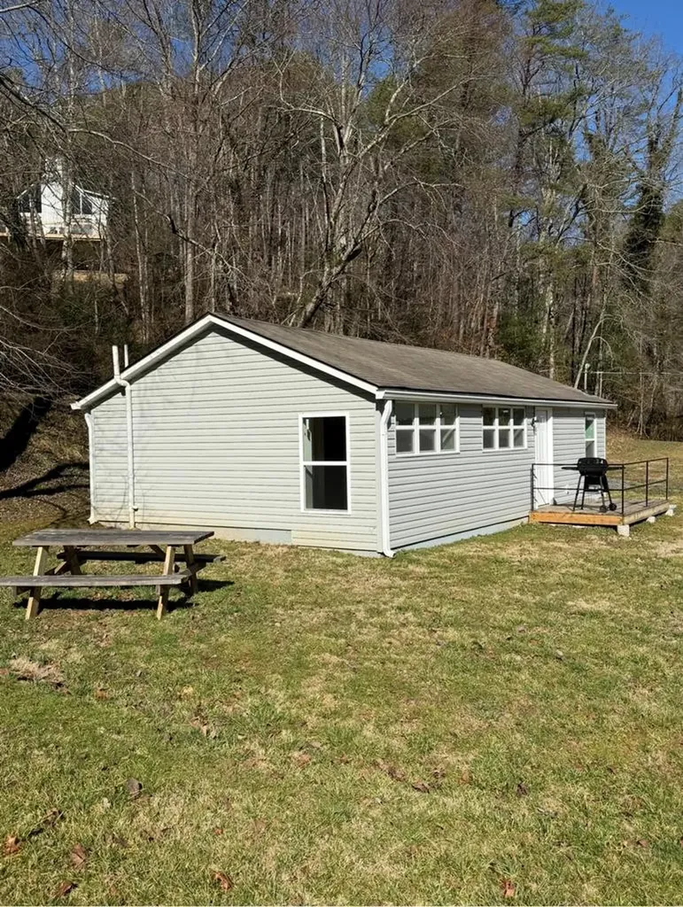 3975 Nc Highway 141 Marble NC 28905