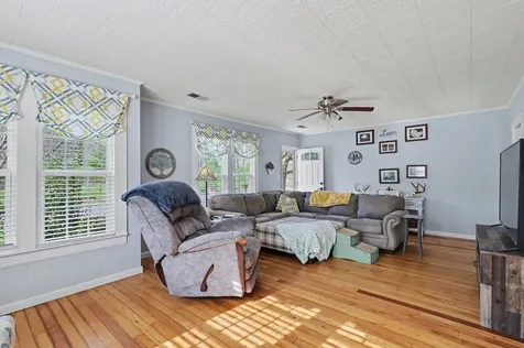 67 Lowell Street Murphy NC 28906