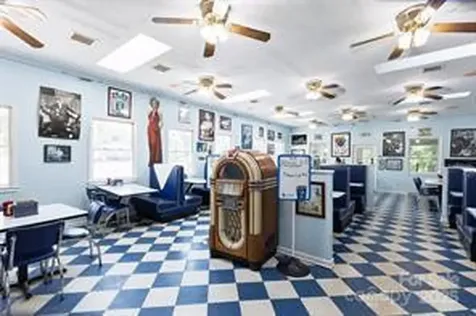 6306 Pigeon Road Canton NC 28716