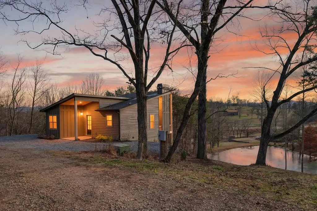 76 Murray Hill Terrace Hayesville NC 28904