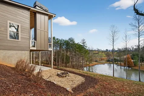 76 Murray Hill Terrace Hayesville NC 28904