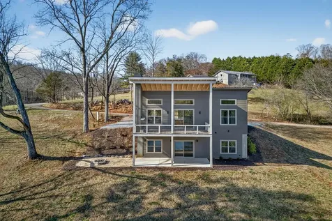 76 Murray Hill Terrace Hayesville NC 28904