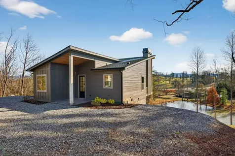 76 Murray Hill Terrace Hayesville NC 28904