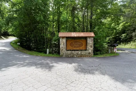 62 Green Cove Spur Murphy NC 28906