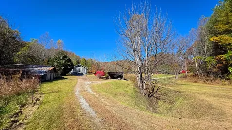 173&130 Edwards Cove Road Bryson City NC 28713