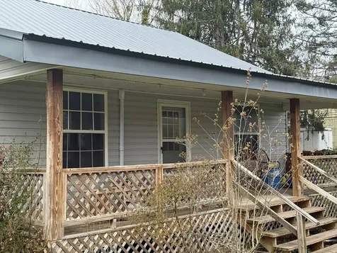 110 Fisher Street Andrews NC 28901