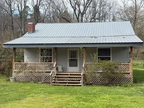 110 Fisher Street Andrews NC 28901