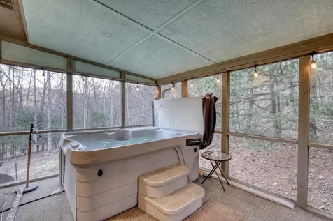 531 Wikle Road Hayesville NC 28904