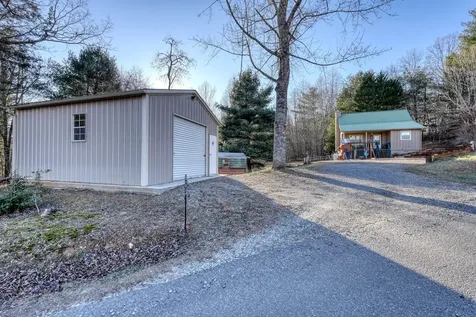 531 Wikle Road Hayesville NC 28904