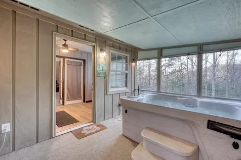 531 Wikle Road Hayesville NC 28904