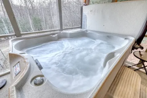 531 Wikle Road Hayesville NC 28904