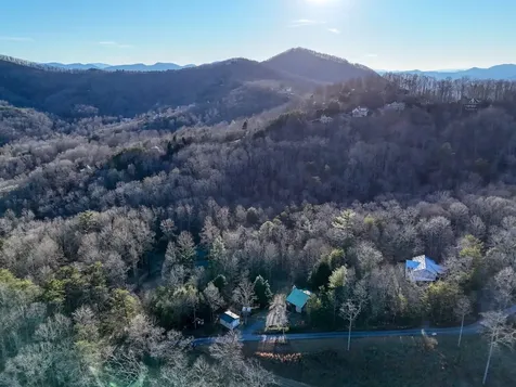 531 Wikle Road Hayesville NC 28904