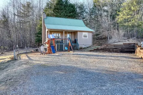 531 Wikle Road Hayesville NC 28904