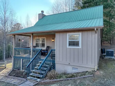 531 Wikle Road Hayesville NC 28904