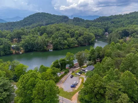 270 Deyton Camp Road Robbinsville NC 28771