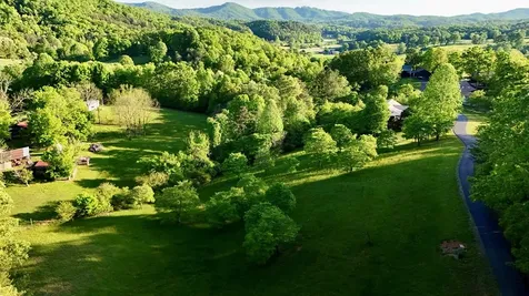 Lot 8 Red Silo Murphy NC 28906