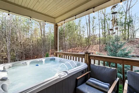 476 Licklog Ridge Hayesville NC 28904