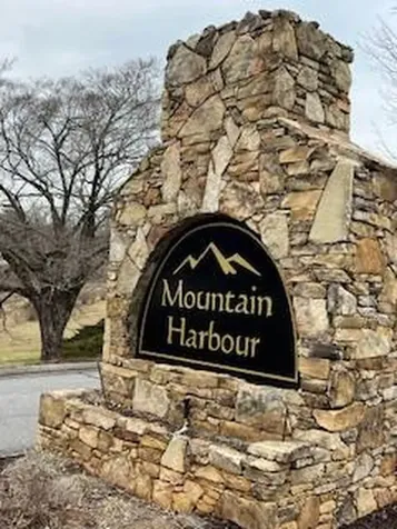 476 Licklog Ridge Hayesville NC 28904