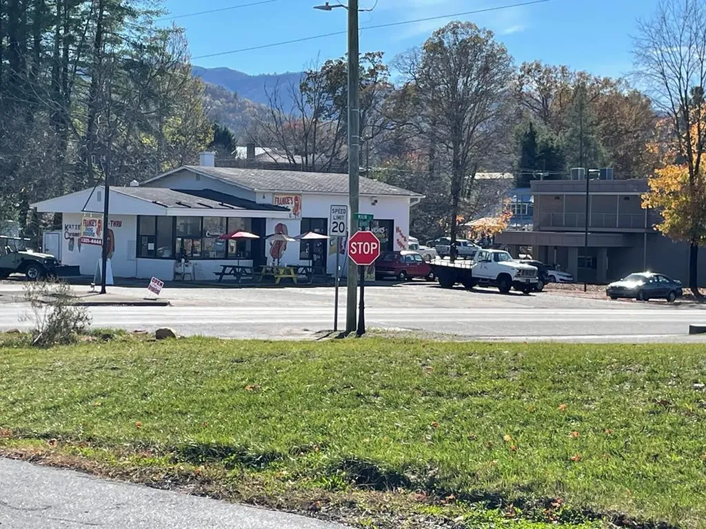 1130 Main Street / Oak Street Andrews NC 28901