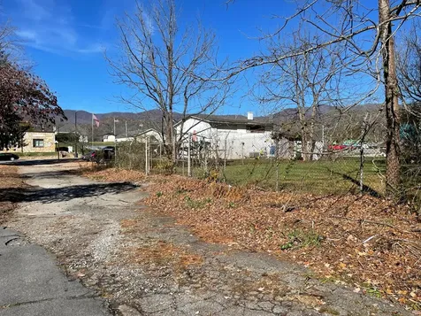 1130 Main Street / Oak Street Andrews NC 28901