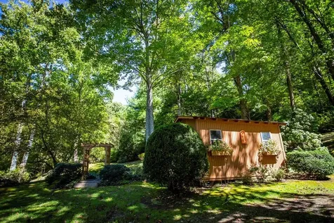 1620 E Buffalo Road Robbinsville NC 28771