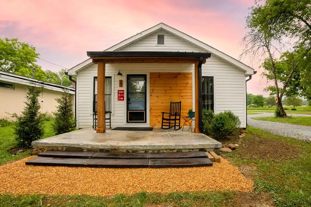 23 Cody Street Robbinsville NC 28771