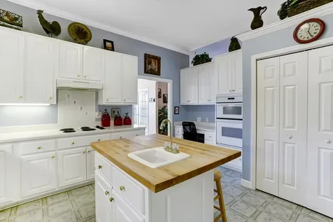 18 Foxfire Court Hayesville NC 28904