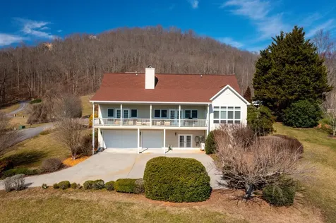 18 Foxfire Court Hayesville NC 28904
