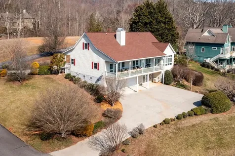 18 Foxfire Court Hayesville NC 28904