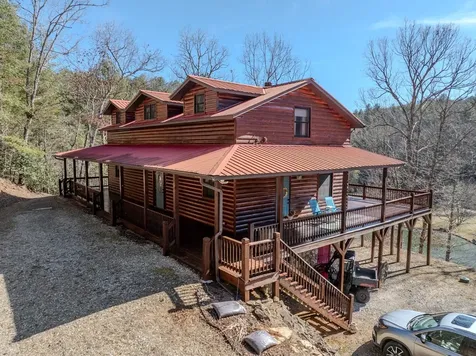 2059 Lower Tuskeegee Robbinsville NC 28771