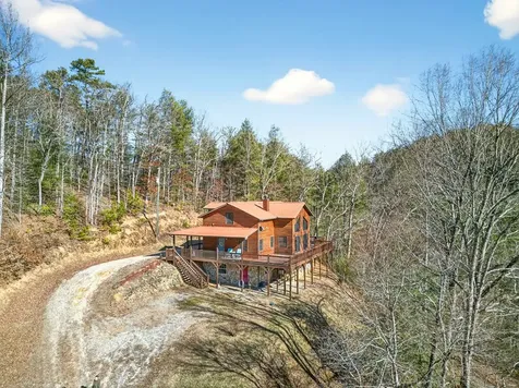 2059 Lower Tuskeegee Robbinsville NC 28771