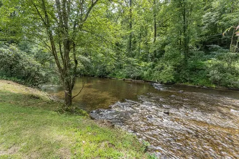 241 Riverview Drive Robbinsville NC 28771