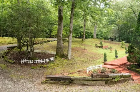 125 Jess Hooper Drive Hayesville NC 28904