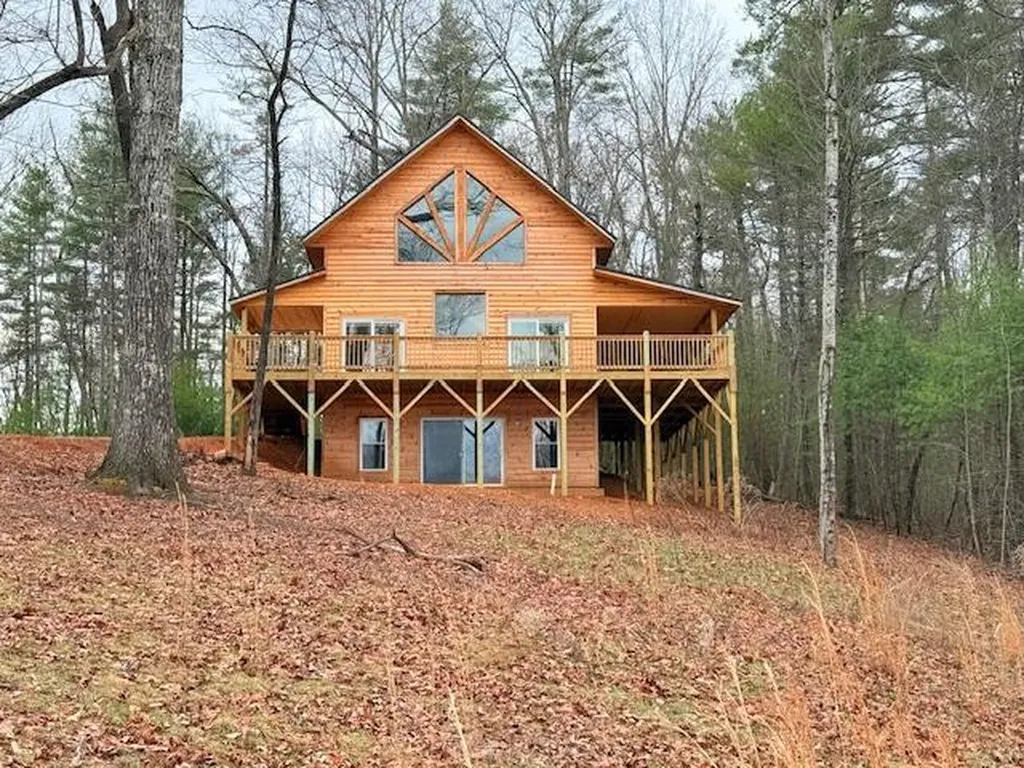 560 Carolina Fox Circle Murphy NC 28906
