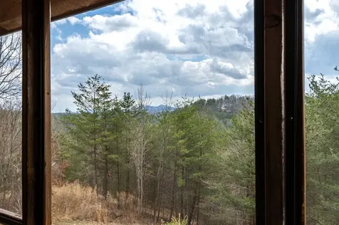 210 Pin Oak Ridge Murphy NC 28906