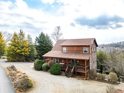 210 Pin Oak Ridge Murphy NC 28906