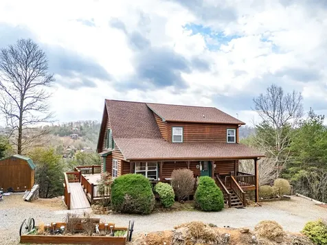 210 Pin Oak Ridge Murphy NC 28906