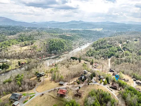 210 Pin Oak Ridge Murphy NC 28906